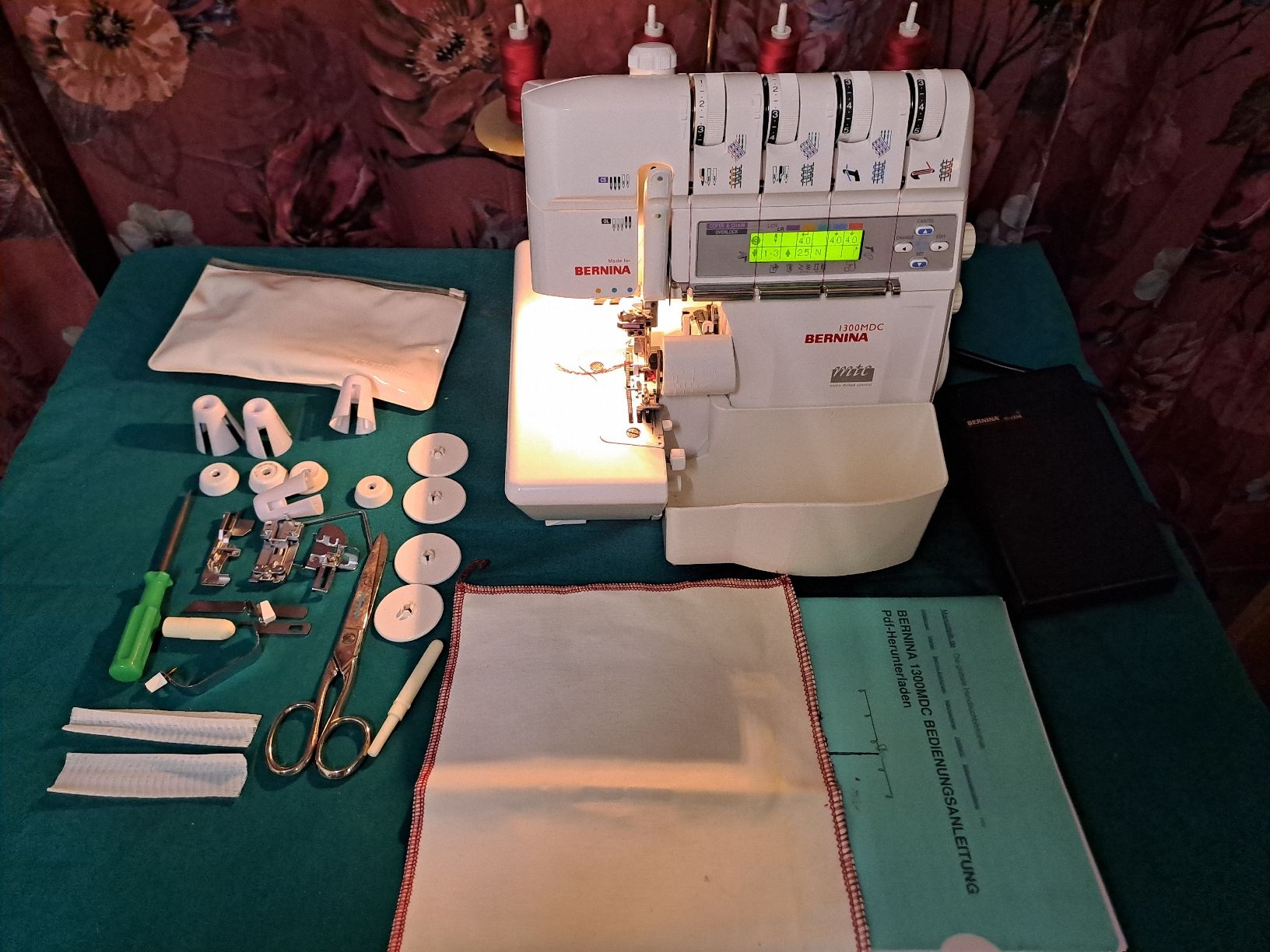Bernina Machines à coudre: Bernina 1300MDC Overlock – D'occasion à Belp par amalija