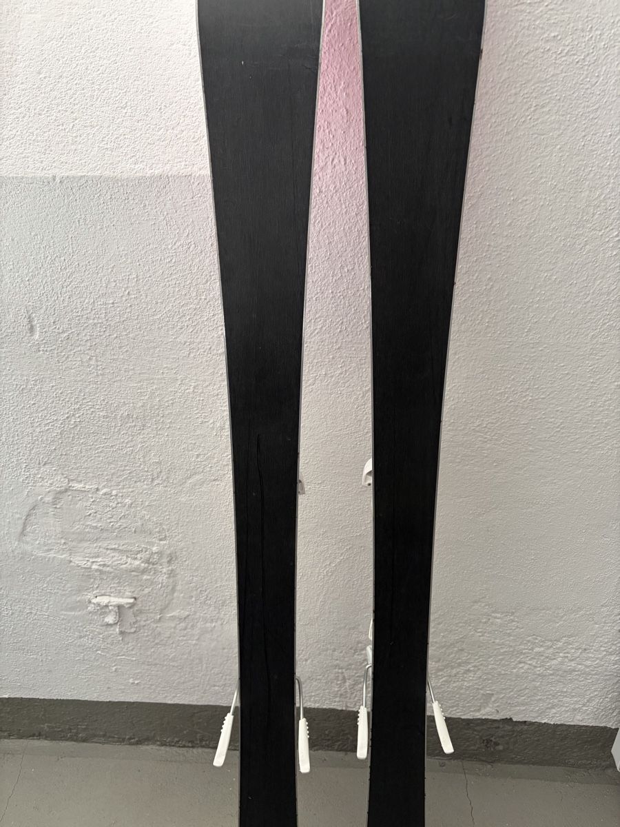 Elan Skis: Elan Kinder Ski mit Bindung, Modell RC Magic 130cm – Gebraucht aus Hombrechtikon von Reudel 2