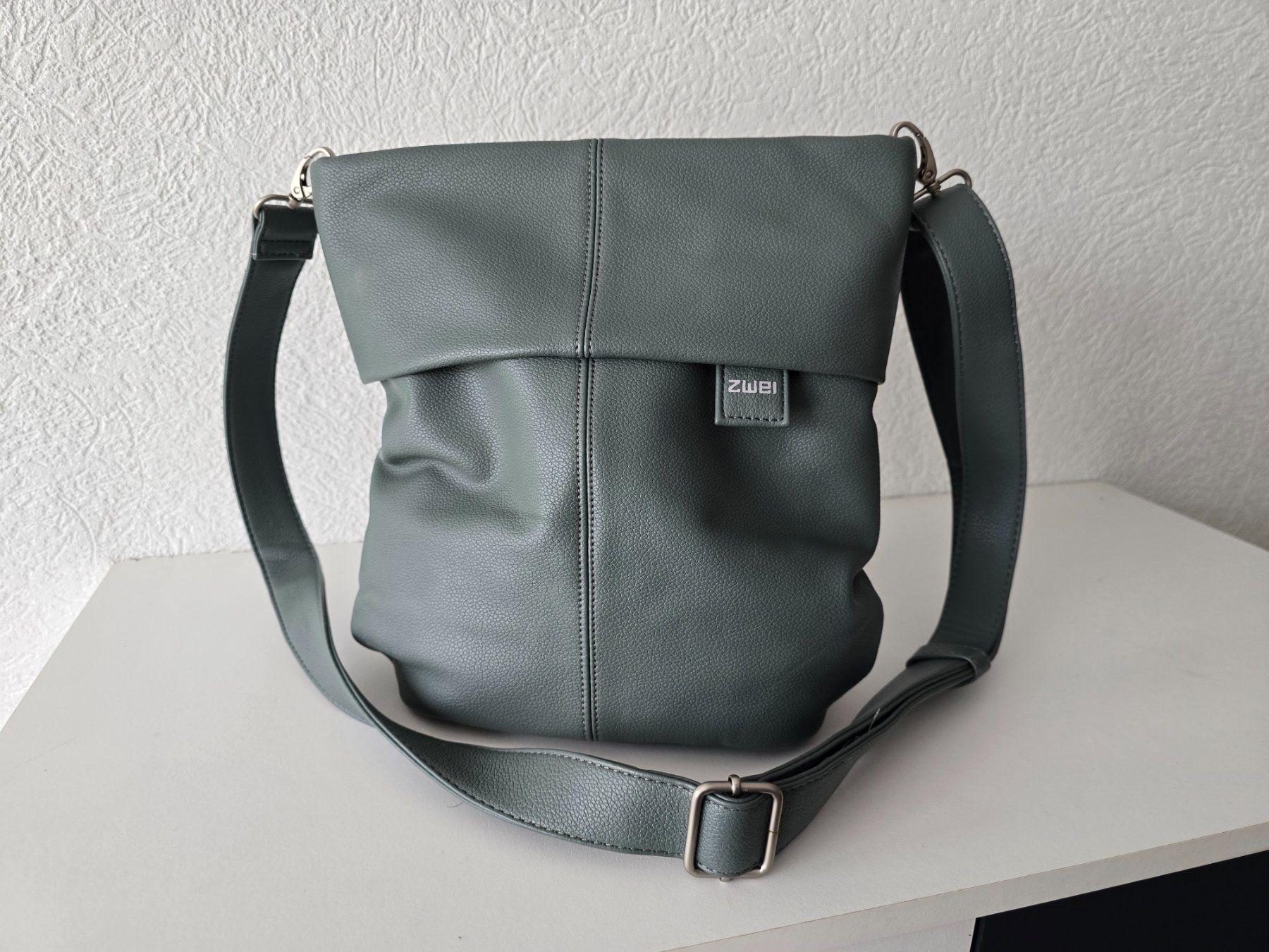 Zwei Sacs femmes: Sac de la marque ZWEI – Neuf (Voir description) à Les Verrières par kitel79