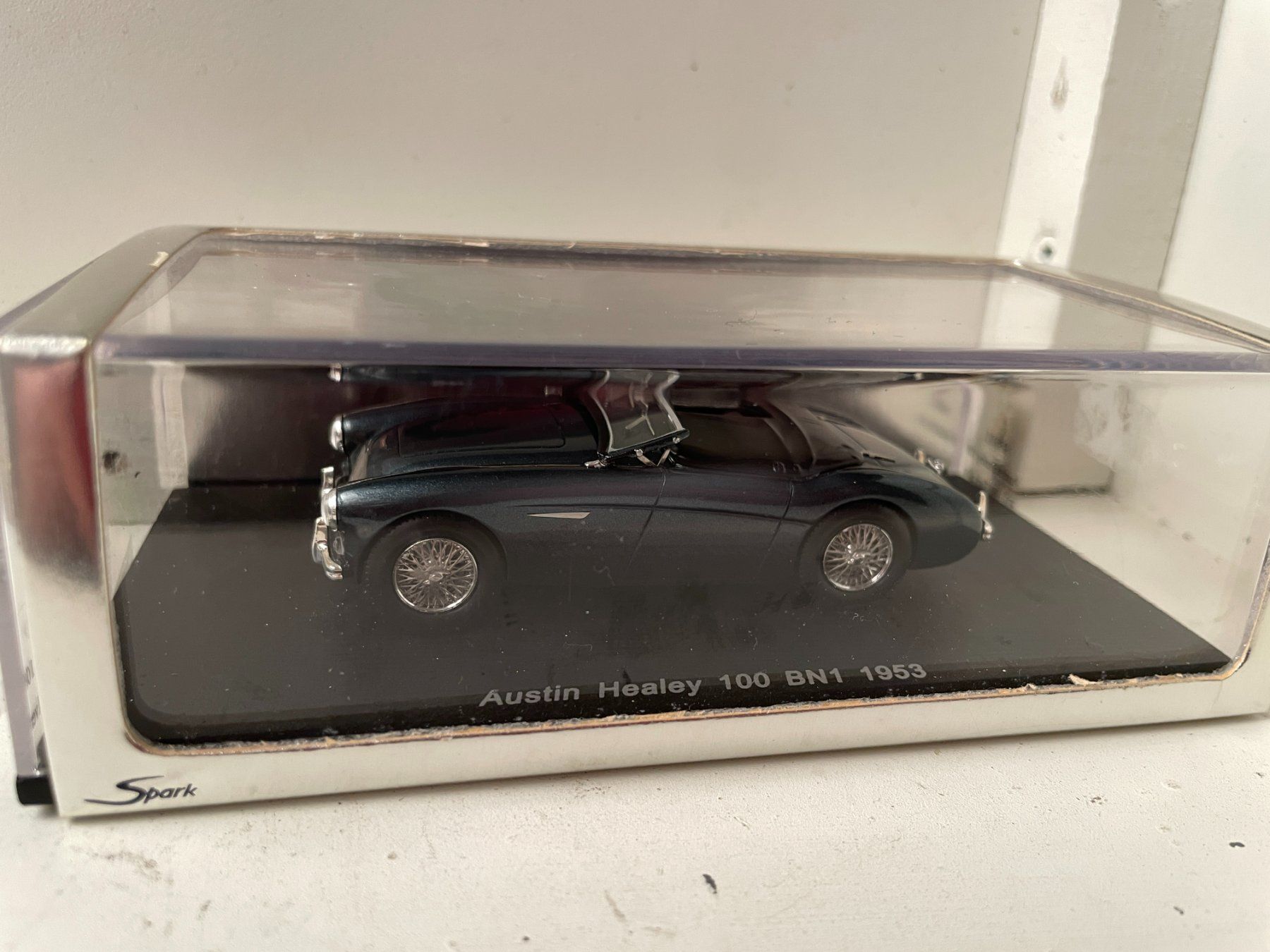 Spark Modellini d'auto: Austin Healey 1953    -Spark 1:43 – Nuovo e nell'imballaggio originale da Wohlen AG venduto da Erelpowerline