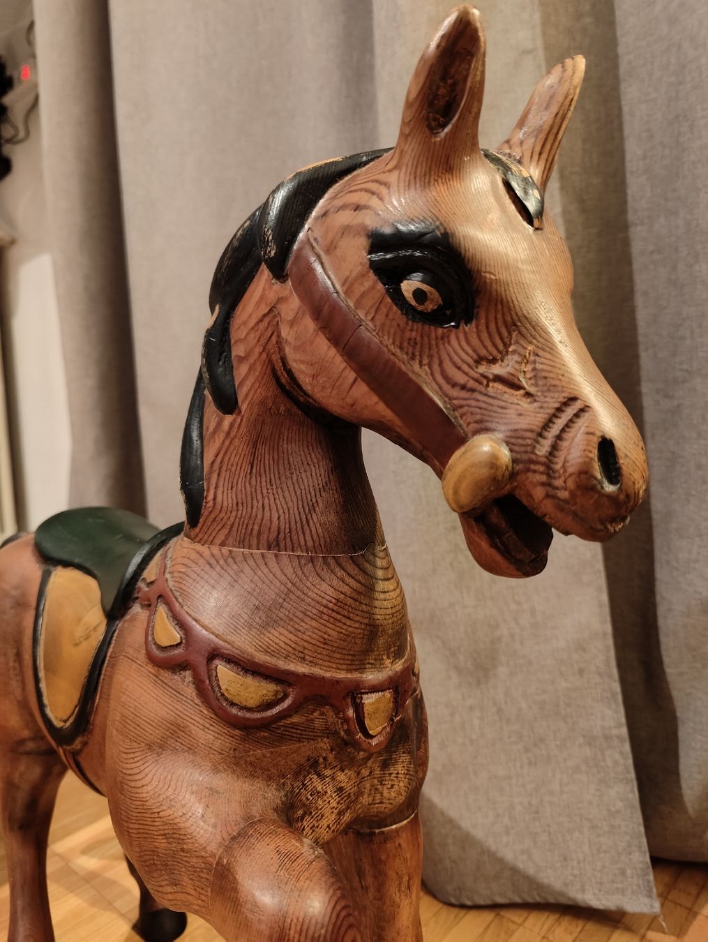 Skulpturen & Statuen: cheval en bois – Gebraucht aus Lausanne von monisar01 1