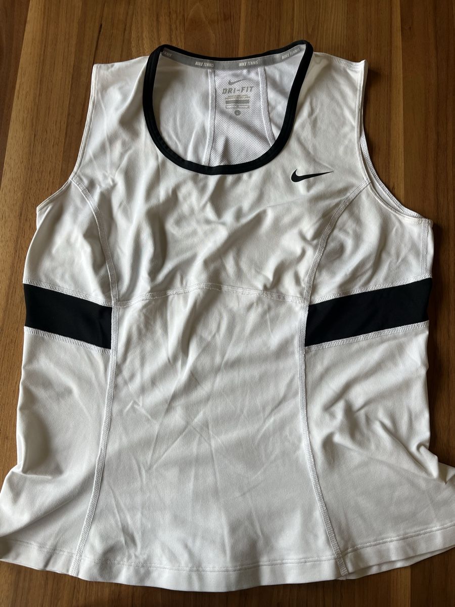 Nike Top: Tennis Top v NIKE, Gr. L – Usato da Meilen venduto da Feldmeilen 2