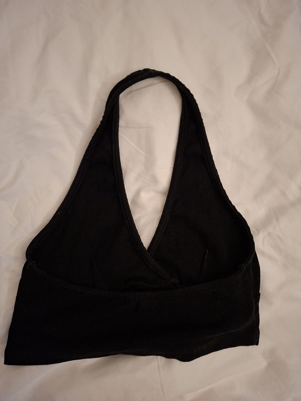 Stradivarius Tops: Stradivarius Neckholder Crop Top Schwarz – D'occasion à Möhlin par rah_wdv6 2