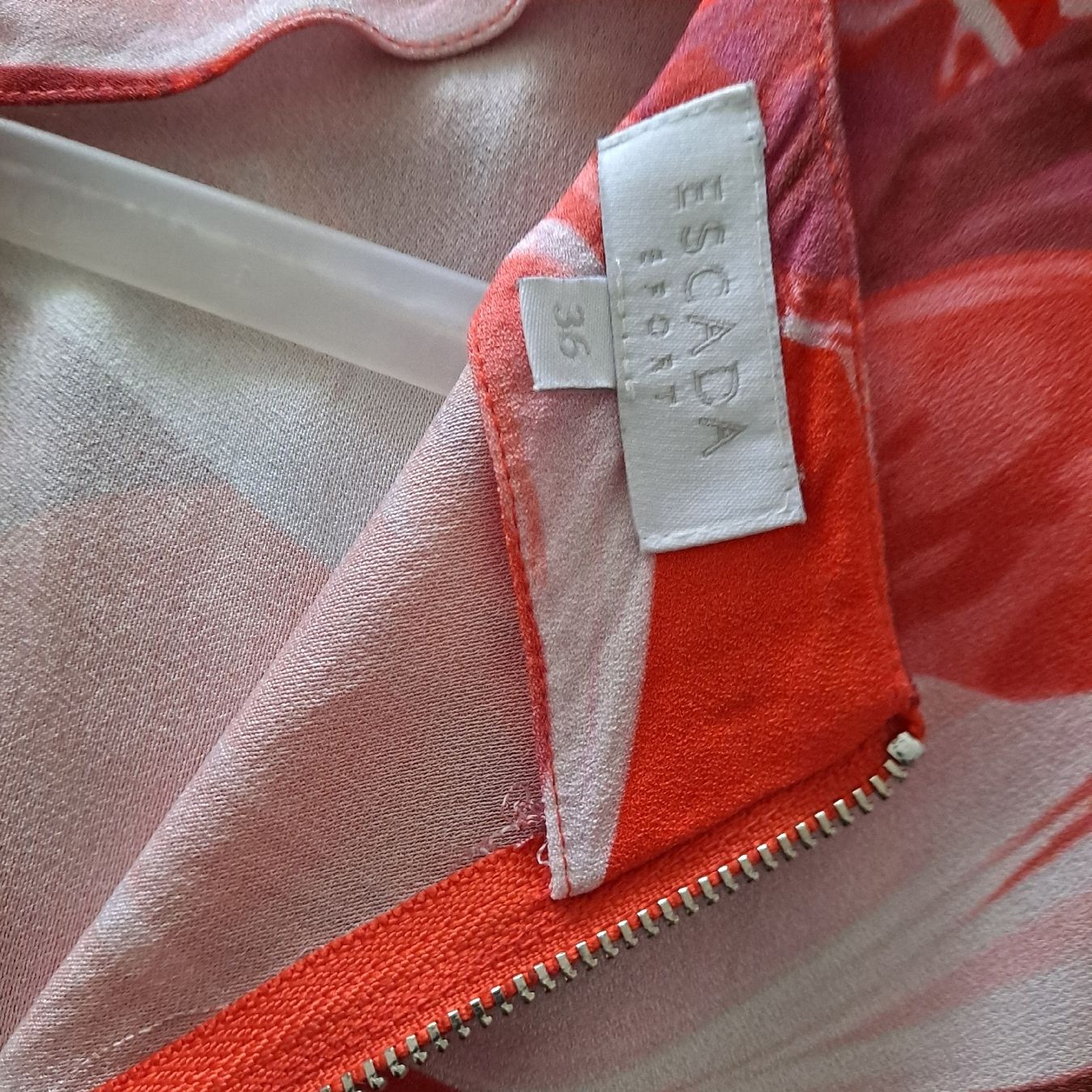 Escada Camicette: Escada Bluse Gr. 36 – Usato da Liestal venduto da Mas-Y-Mas 2