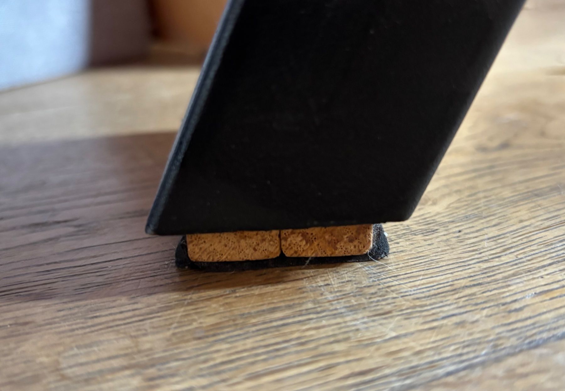 Sonstige Büroeinrichtungen: Pur Iternal Black Edition Tischbein Strong V-Form – Gebraucht aus Grabserberg von sch_252q 4