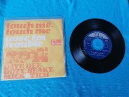 Dave Dee, Dozy, Beaky, Mick & Tich – Touch Me, Touch Me