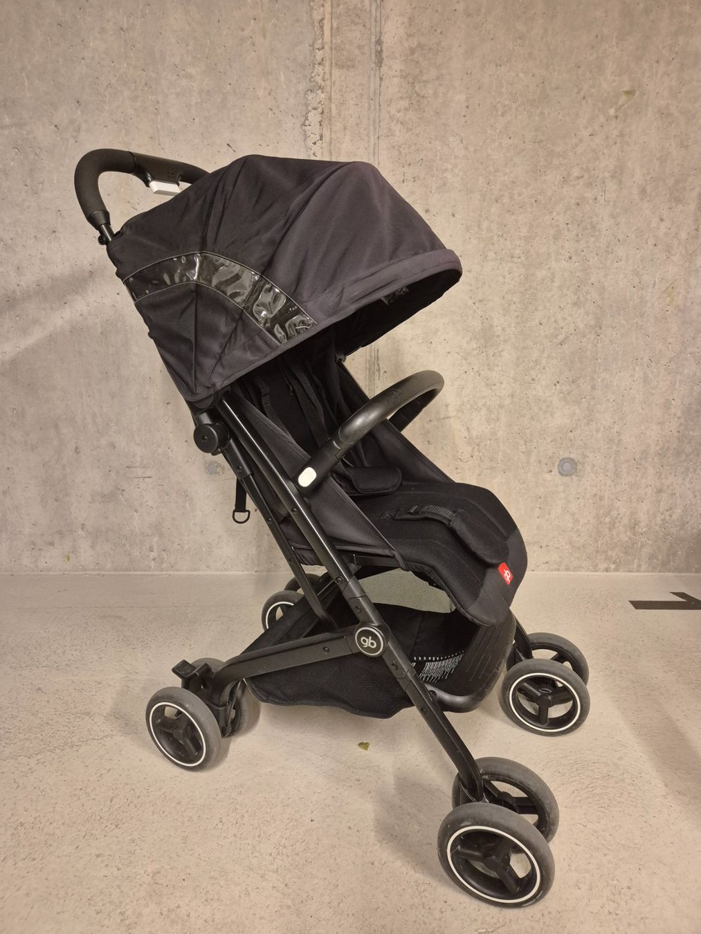 Carrozzine: Gut erhaltener Buggy Qbit+ All-Terrain – Usato da Luzern venduto da car_y9cn