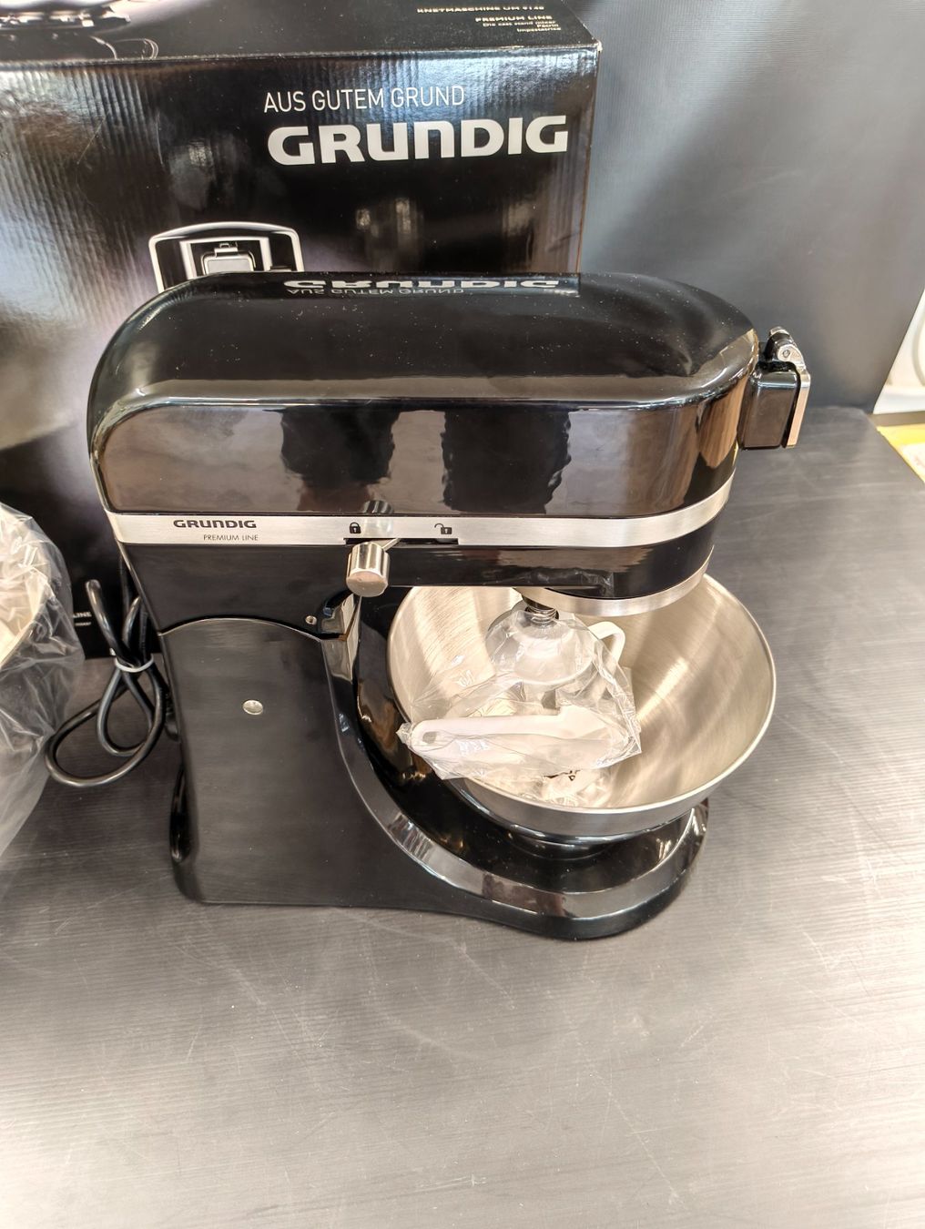 Grundig Küchengeräte: Grundig UM 9140 Küchenmaschine – Gebraucht aus Basel von bk_brockibasel 2