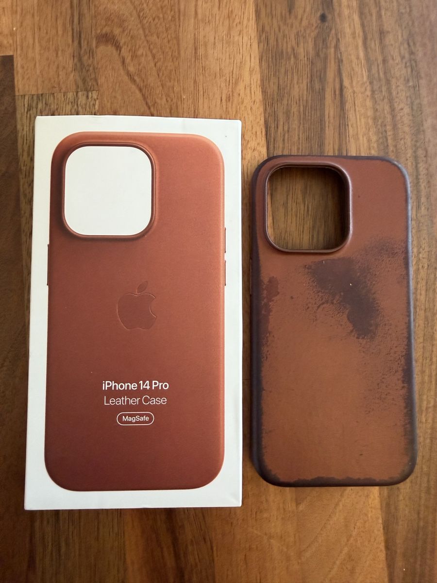 Apple Cover & Protezioni schermo: Coque Apple MagSafe pour iPhone 14 Pro – Usato da kriens venduto da mAgmAx.