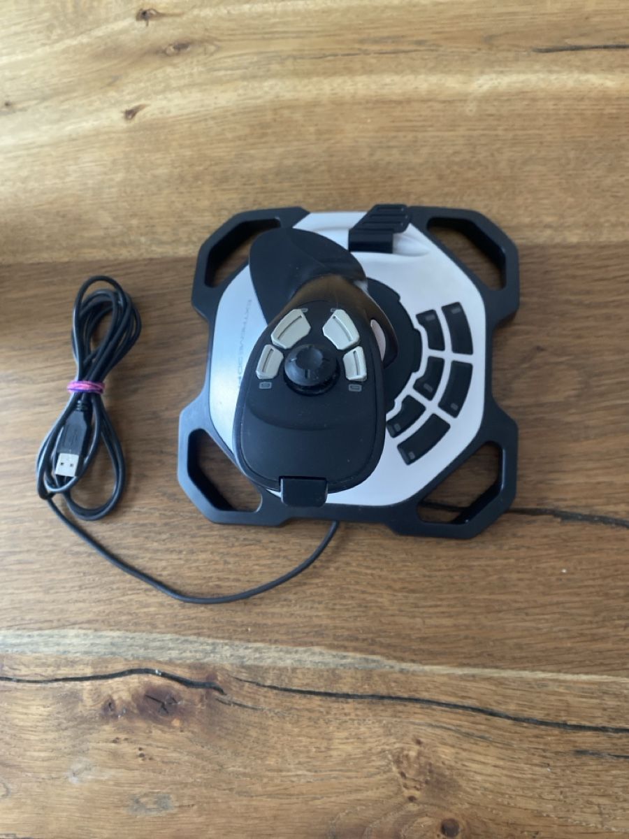 Logitech Manettes: Joystick Logitech Extreme 3D Pro USB  – D'occasion à Beride d. Bedigli. par Connina 1