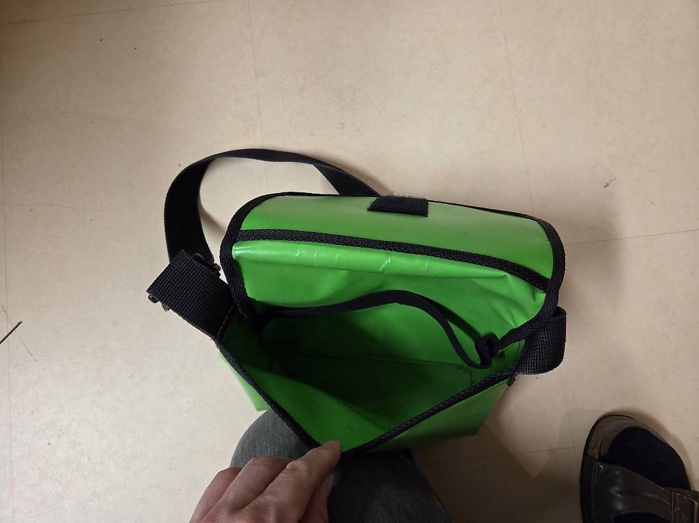 Borse & Zaini: Kindergartentasche Bagger – Usato da Dinhard venduto da Xspark 1