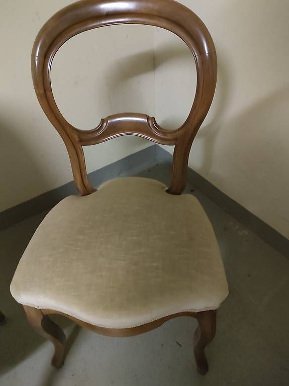 Sofas: Sofa und Sessel antik – Gebraucht aus Wil ZH von sus_y2n6 3