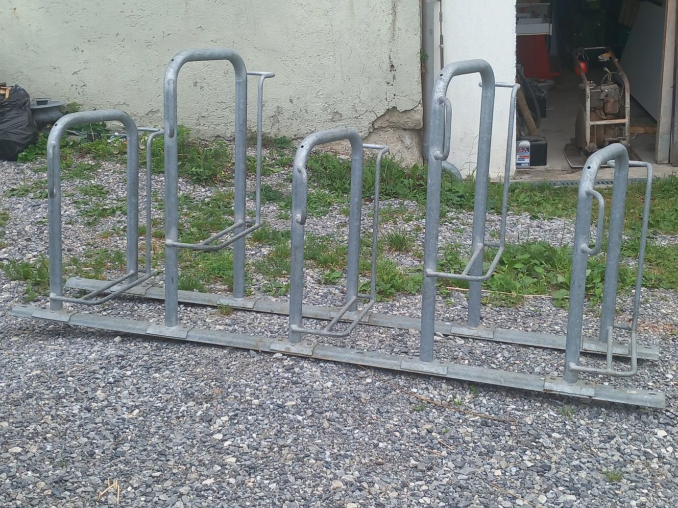 Cavalletti per biciclette: Veloständer/ Fahrradständer – Usato da Mönchaltorf venduto da Blamp