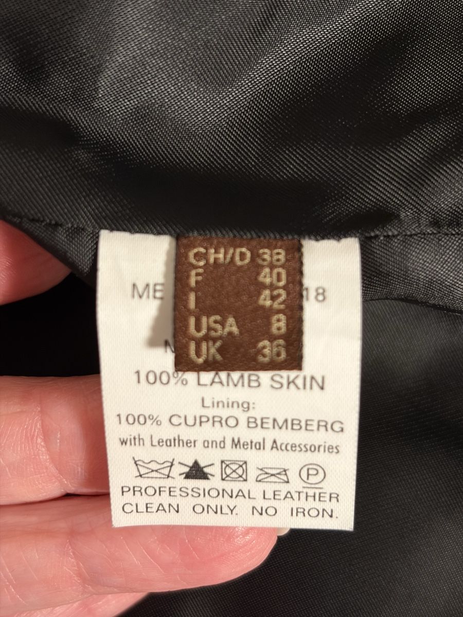 Bally Giacche: Bally Soft Lambskin Leather Jacket, Made in Italy, Size 38 – Nuovo (secondo la descrizione) da Sarnen venduto da vik_jw5z 5