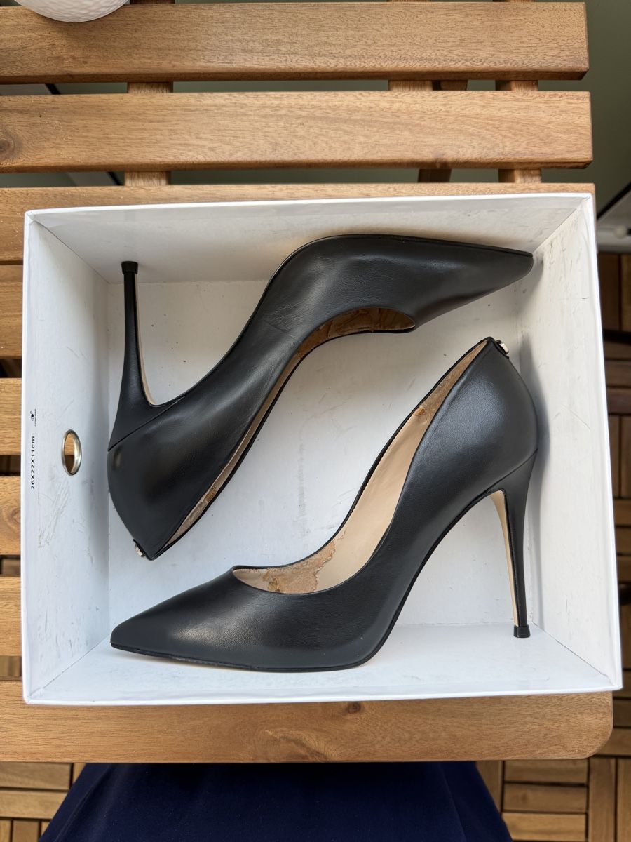Guess Chaussures hommes: Guess High Heels Black Leather Size 39 – D'occasion à Winterthur par LeLe0606