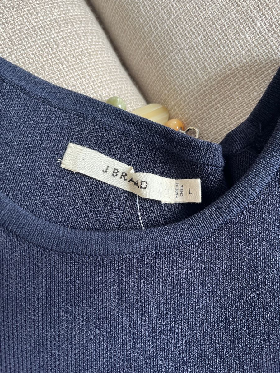 Maglioni & Felpe: J Brand Navy Pullover, size L. New condition! – Nuovo (secondo la descrizione) da Mies venduto da nic_yk5d 2