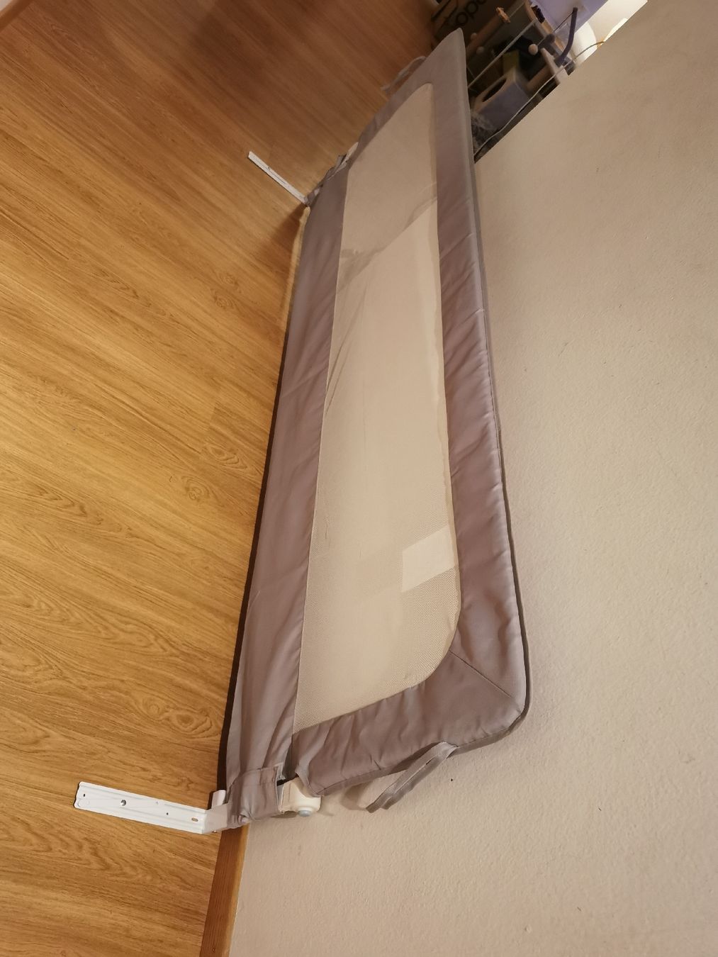 Lauf- & Sicherungsgitter: Cocoon Bettschutzgitter 200 cm, wie neu – Neu (gemäss Beschreibung) aus Cham von julayla 1