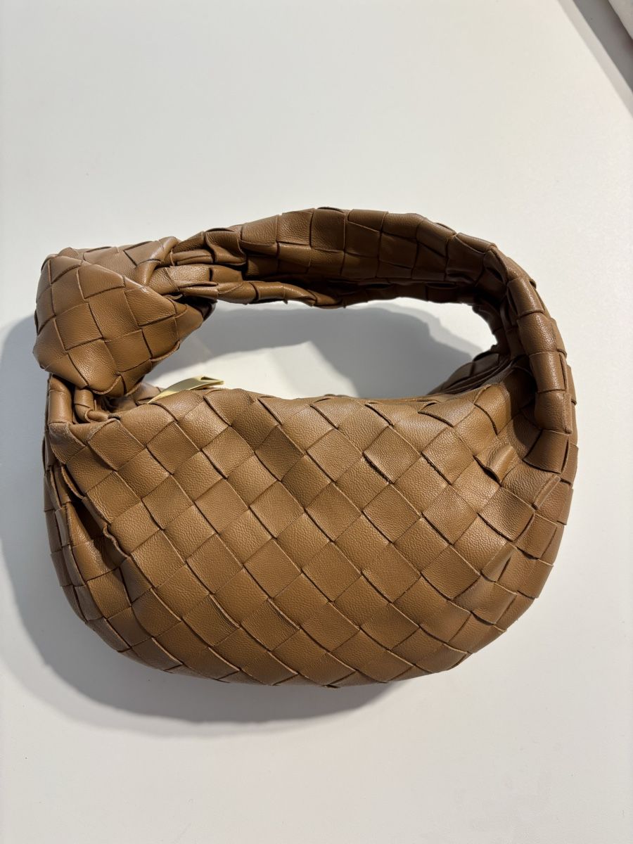Bottega Veneta Borse da donna: Bottega Veneta jodie mini – Usato da Höri venduto da Celine.11