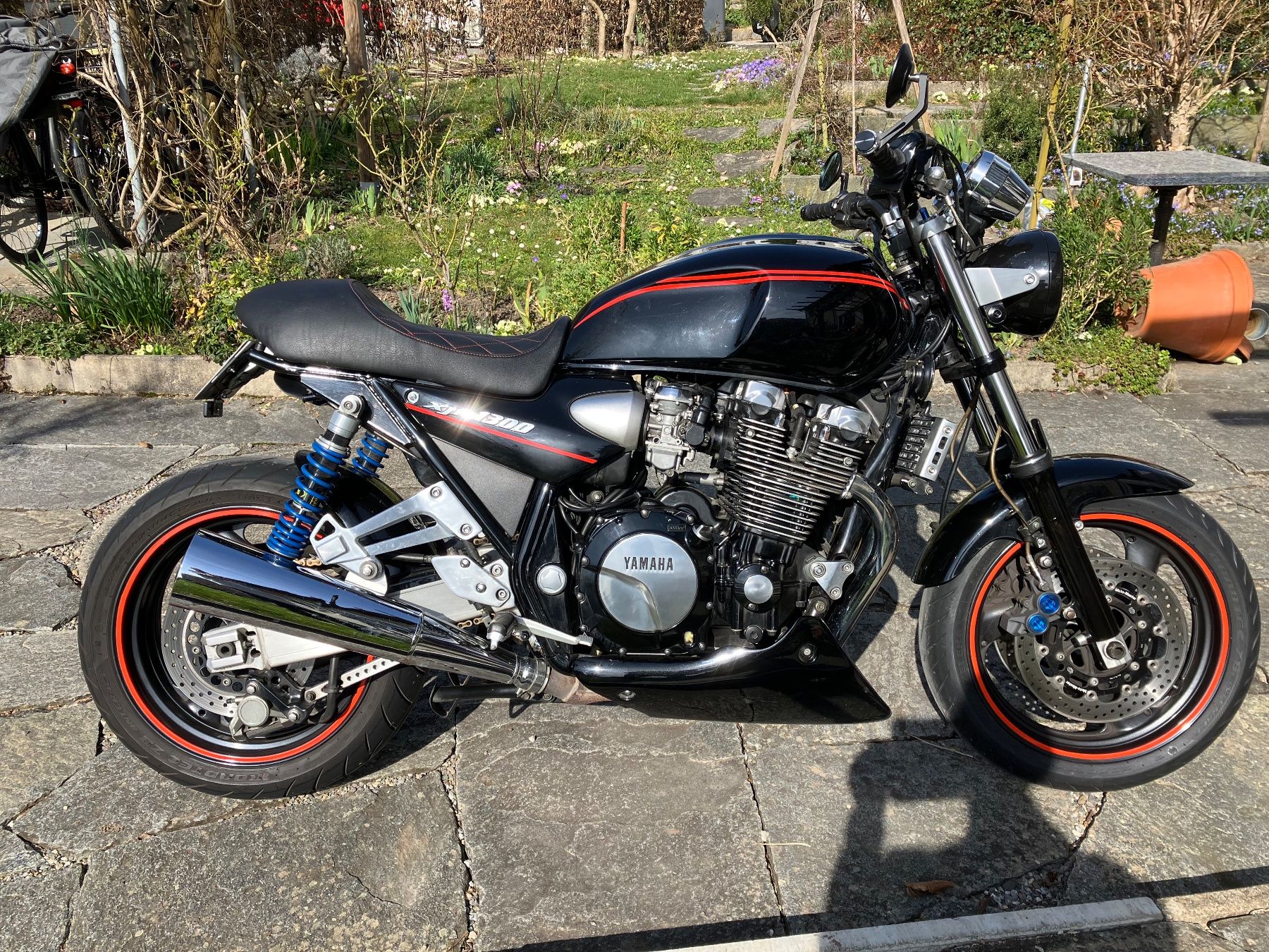 Strada: Yamaha XJR 1300 – Usato da Zürich venduto da lumei