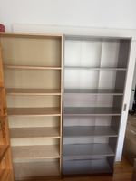 Ikea Billy Regale (2 Stück, 1x mit Glastüren)