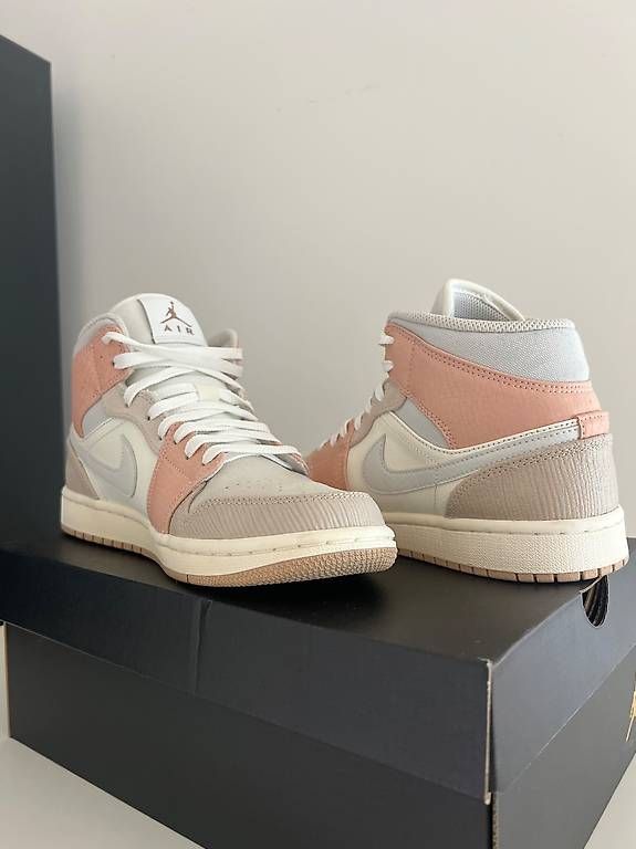Jordan Scarpe da uomo: Air Jordan 1 Mid Milan – Usato da Sachseln venduto da lis_kf77 1