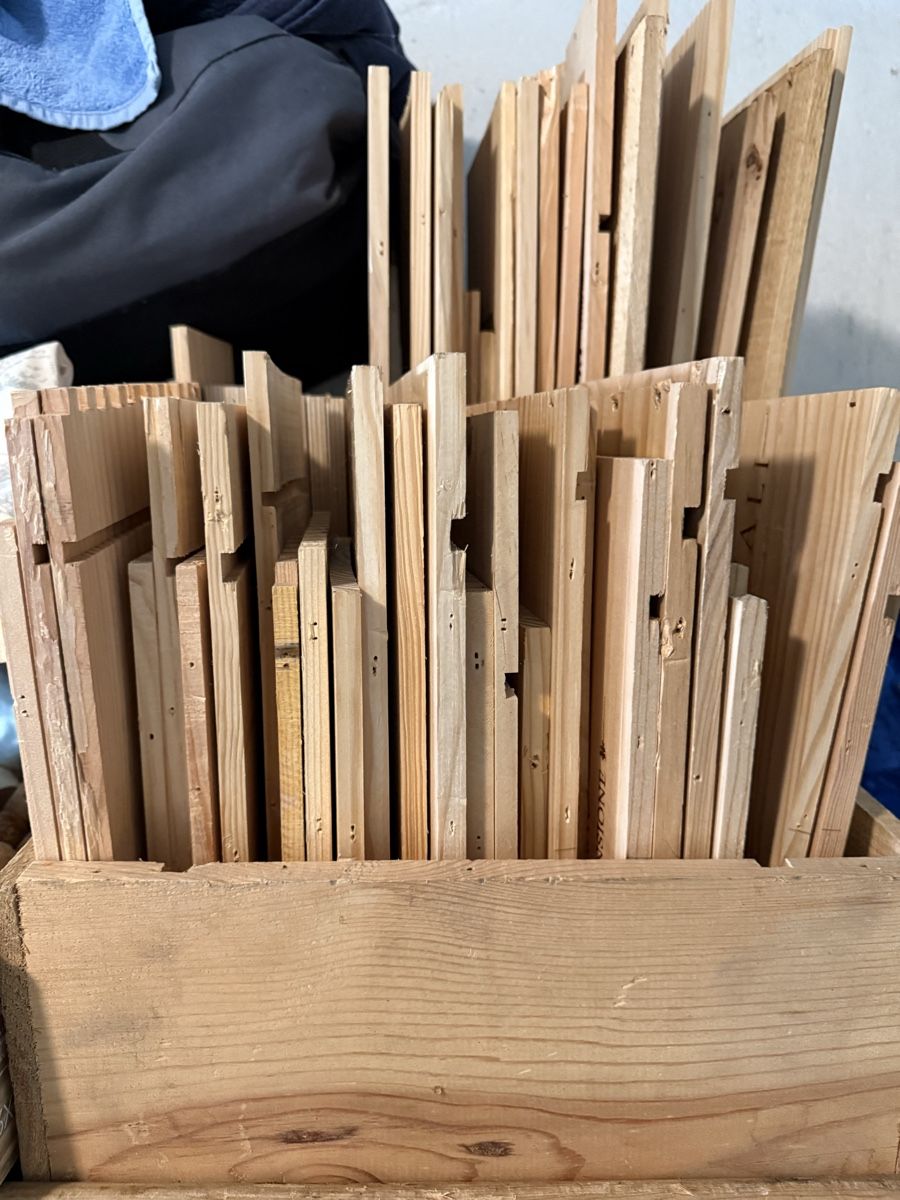Articoli in legno: Weinkistendeckel – Usato da Thalwil venduto da ropejo 2
