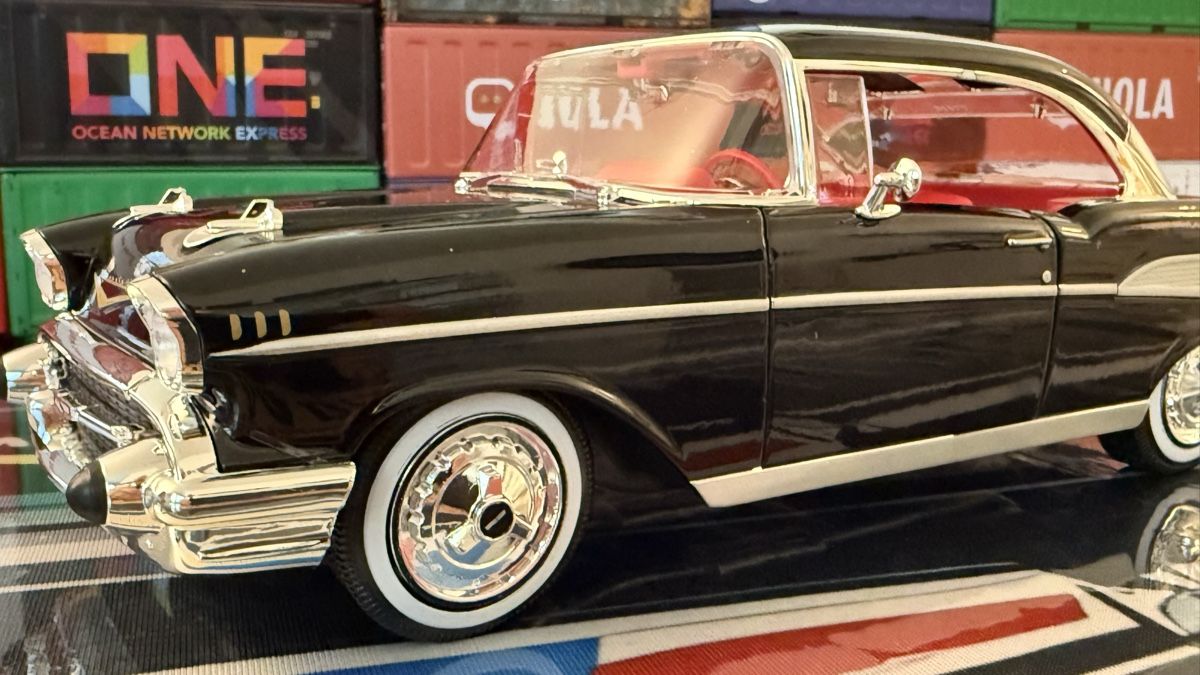 Chevrolet Modellautos: Chevrolet Bel Air 1957 schwarz  – Neu (gemäss Beschreibung) aus Basel von Zomeg 6