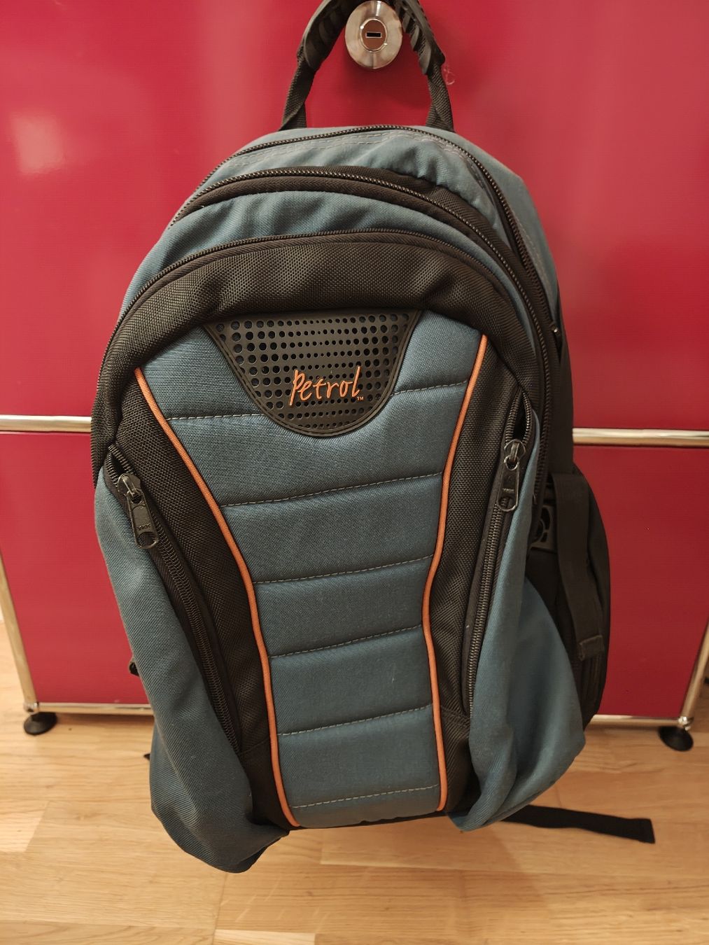 Rucksäcke: Camcorder Rucksack PMLCB-2 von "Petrol" – Gebraucht aus Basel von ricarpolis