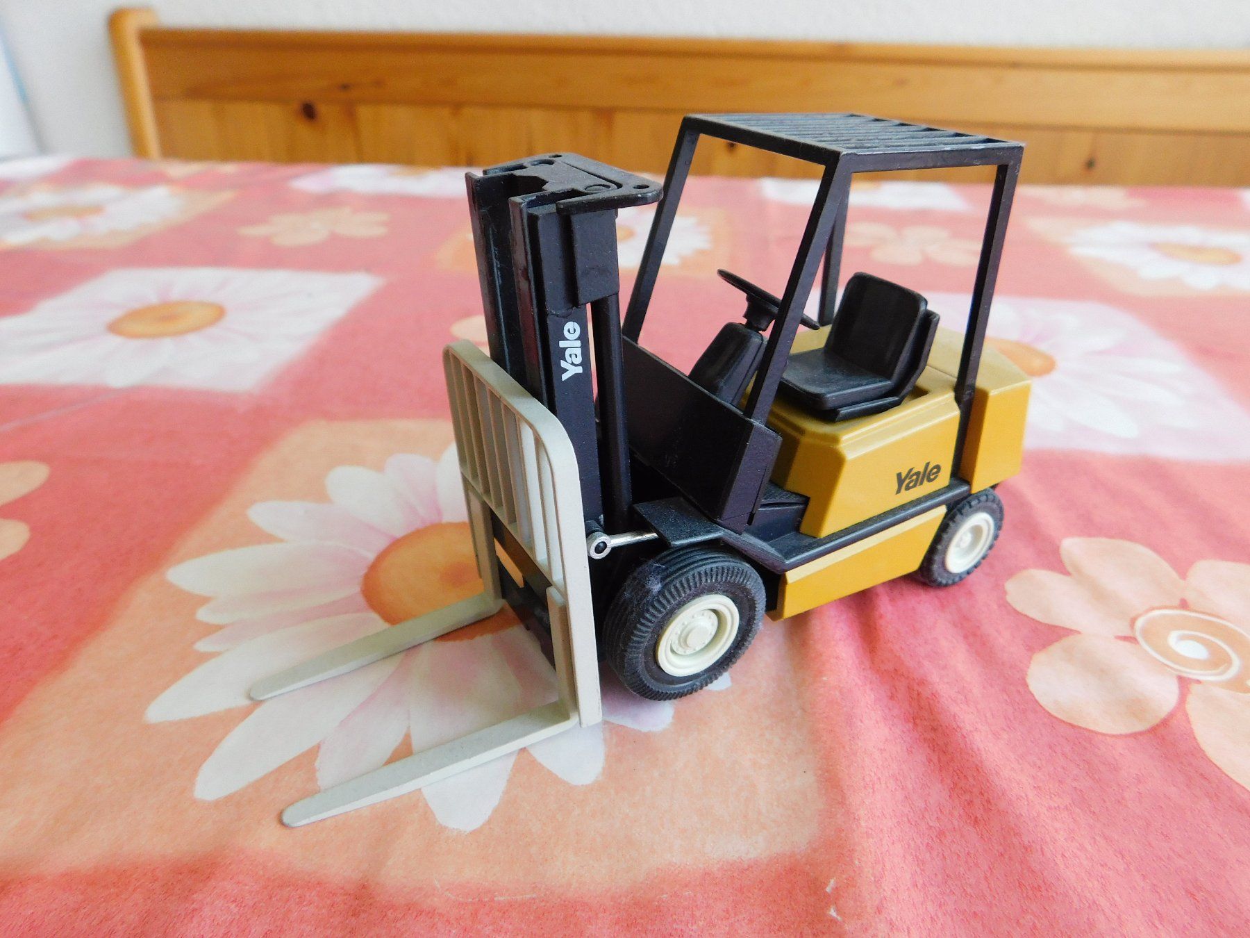 Modellbausätze & Standmodelle: Yale Gabelstapler Modell – Gebraucht aus Strengelbach von Wedi73