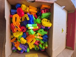 Magnetbuchstaben bunt, gebraucht k8