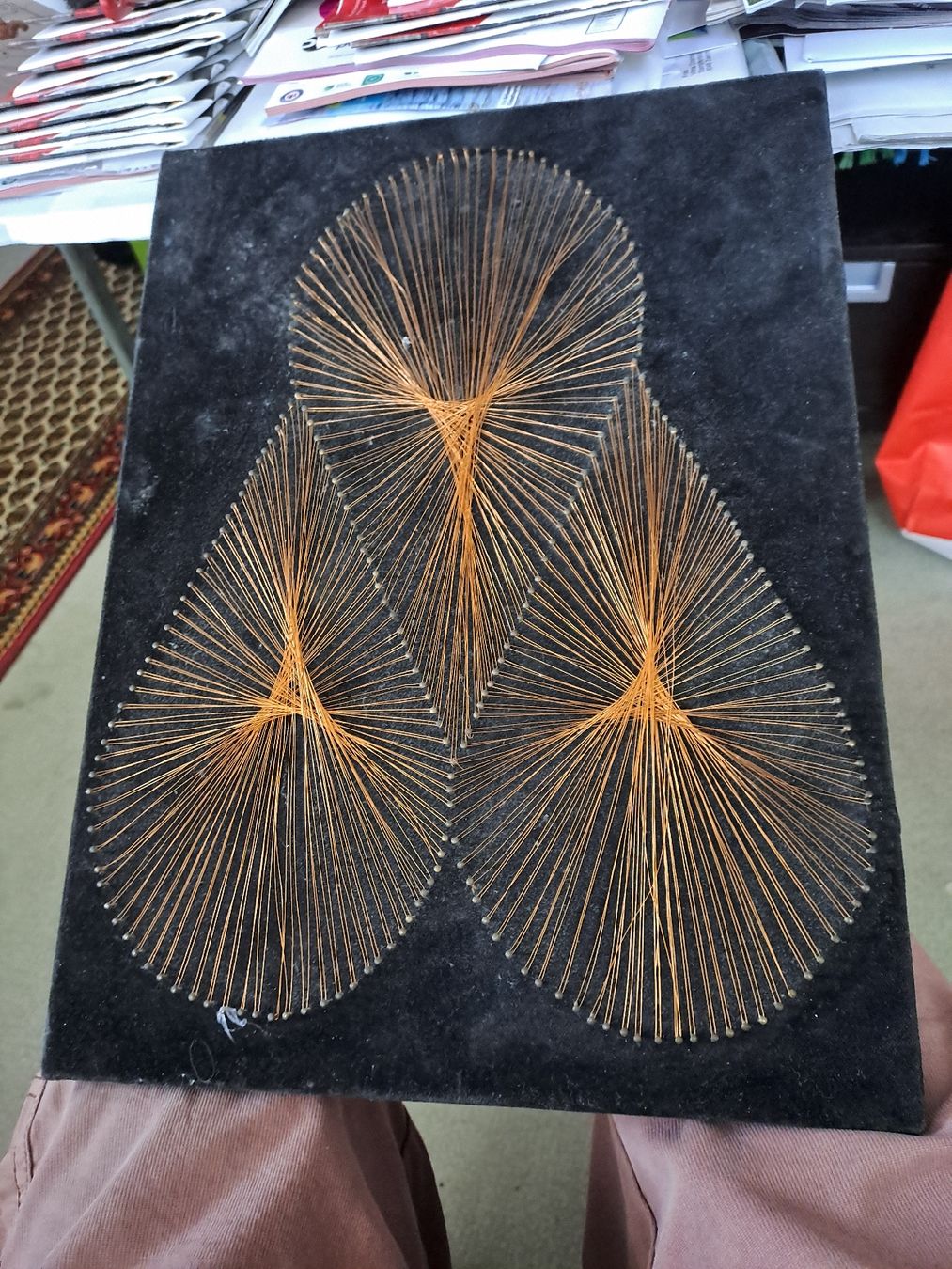 Foto & Immagini: String Art Bild mit Kupferdraht auf schwarzem Untergrund – Usato da Zürich venduto da Schoebi19 2