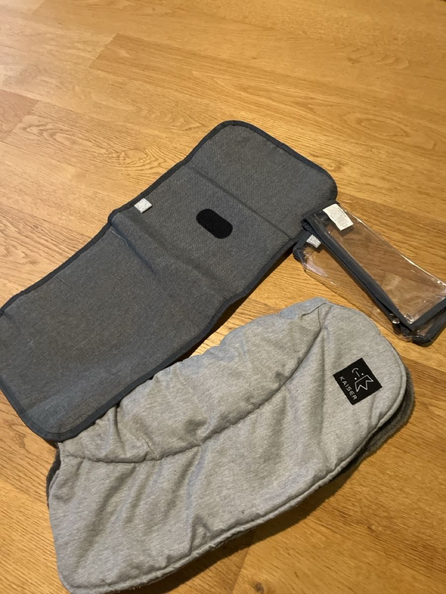 Kaiser Altro in  Abbigliamento & Accessori: Handwarmer for Kinderwagen – Usato da Pfäffikon ZH venduto da 45v_8w27 2