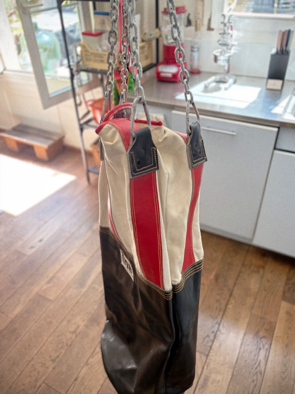 Sacchi da boxe: Vintage- Thaiboxsack – Usato da Zürich venduto da fynnheitzer 2