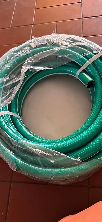 Tubi & Tubi flessibili: gartenschlauch 10 m – Usato da Kriens venduto da aneja 3