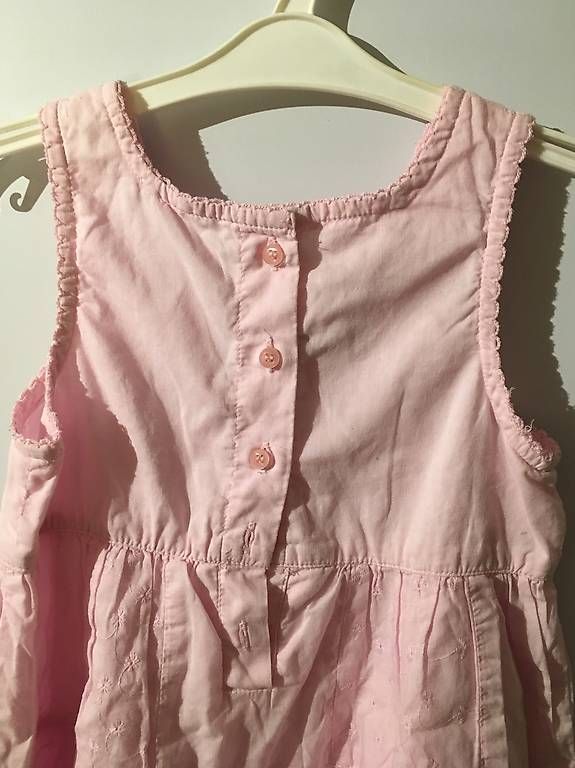 Robes et jupes: Aermelloses Kleidli rosa Grösse 98 – D'occasion à Rothenburg par Flaeckly 4