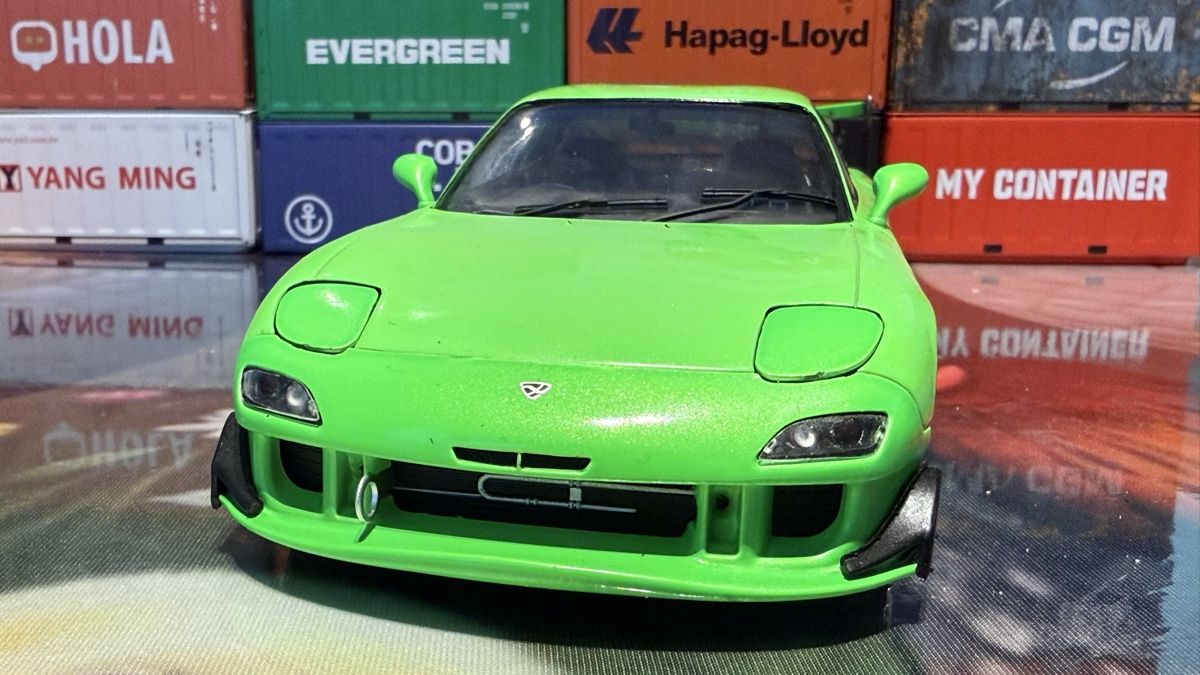 Mazda Modellautos: Mazda RX-7 limegrün 1:18  – Neu (gemäss Beschreibung) aus Basel von Zomeg 1