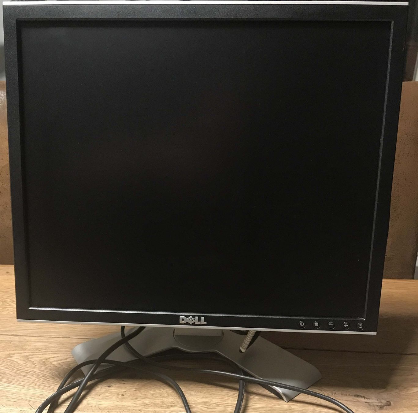 Dell Monitore: Computerbildschirm DELL 19 Zoll – Gebraucht aus Guntershausen von Gloominati 1