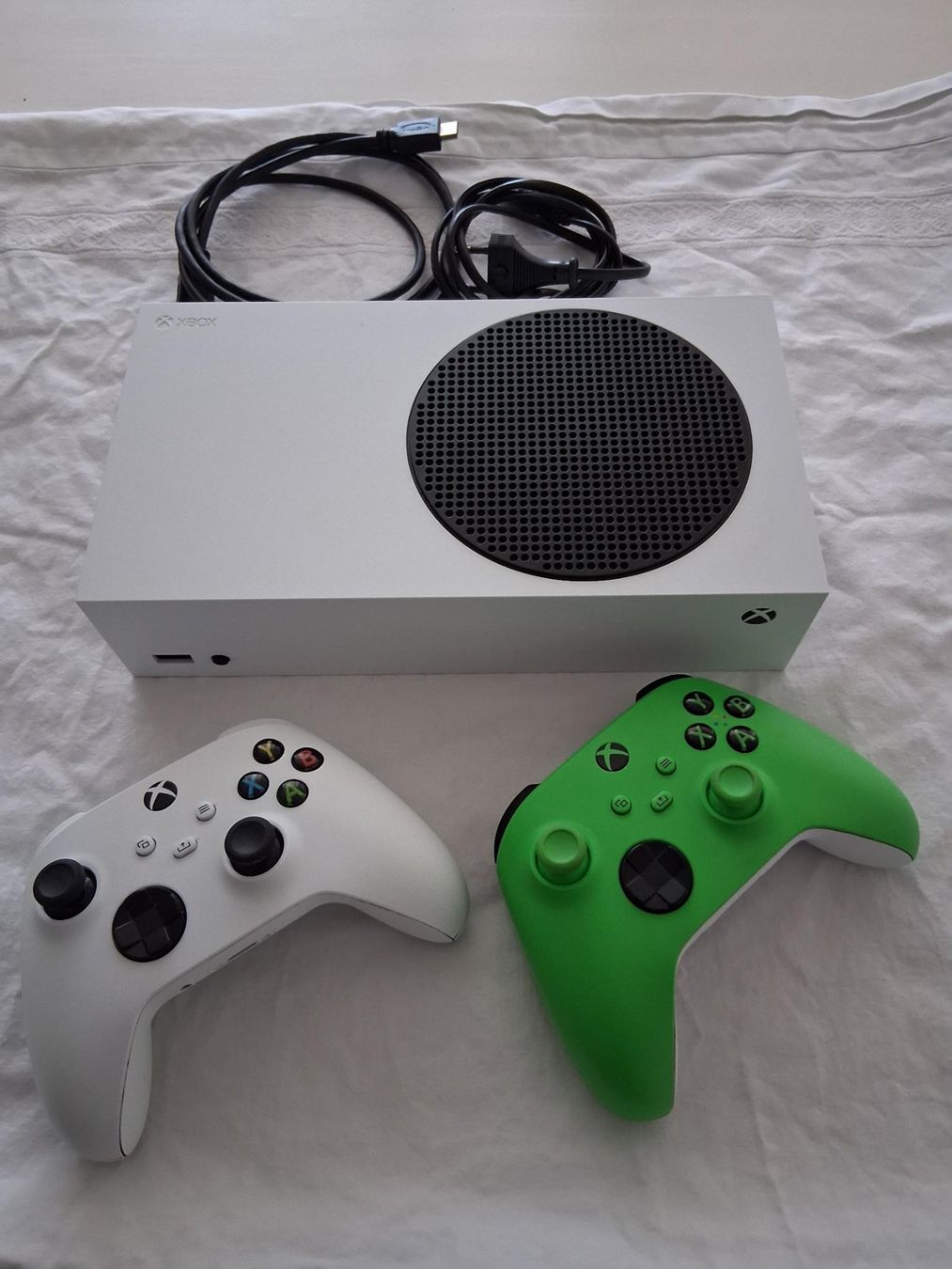 Microsoft Consoles: Xbox Series S, 512 GB, Controller – D'occasion à Schüpfheim par lestat04