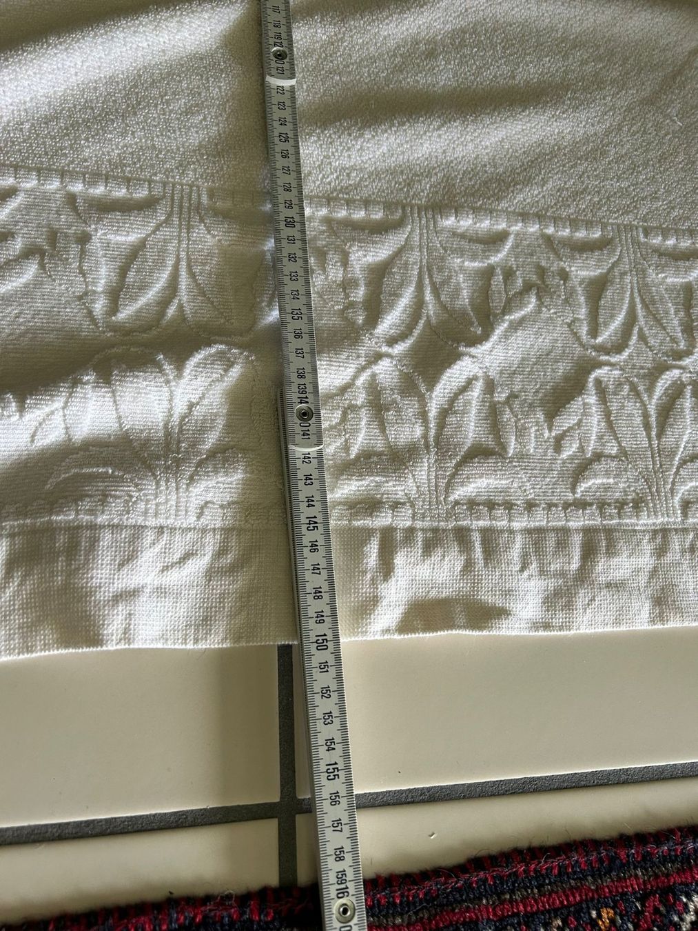 Teli da bagno: Grande asciugamano 115x150 cm – Usato da Melano venduto da H-Sara 1