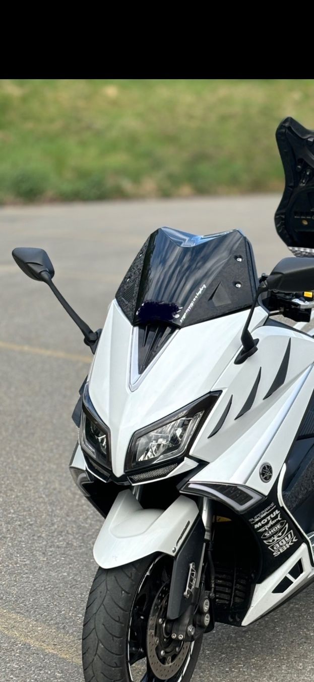 Yamaha Scooter: Tmax 530 2015 – Usato da Zürich venduto da Lemine09