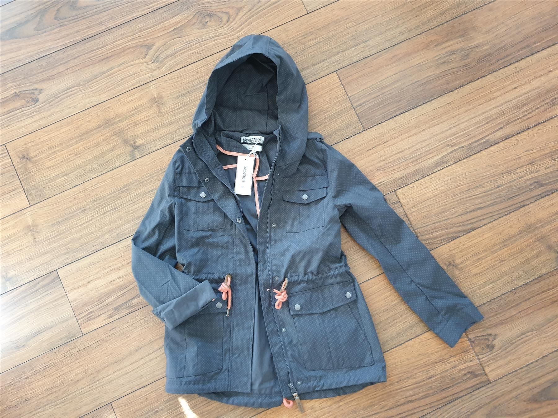 Giacche: **NEUE** Herbsts- / Übergangs Jacke Gr. M – Nuovo e nell'imballaggio originale da Buchrain venduto da regenblume3