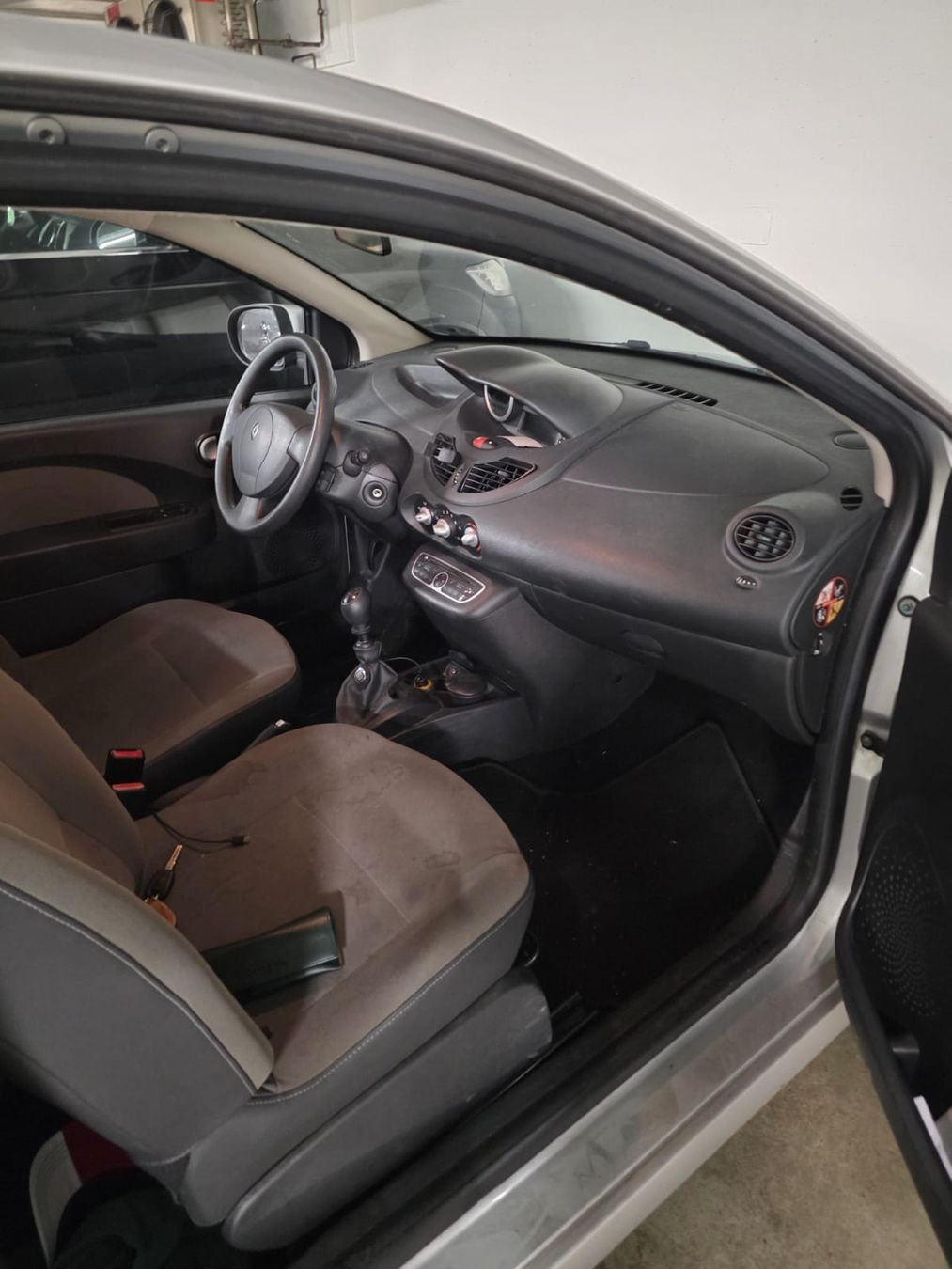 Renault Automobili: Renault Twingo 2011 – Usato da Luzern venduto da rac_nbg9 4