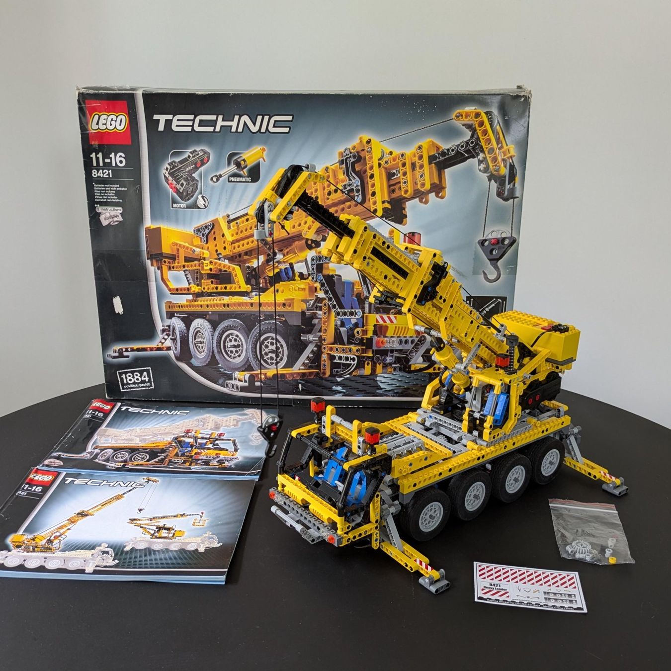 Lego Baukästen: LEGO TECHNIC 8421 - Mobile Crane (2005) with box – Gebraucht aus lausanne von searno