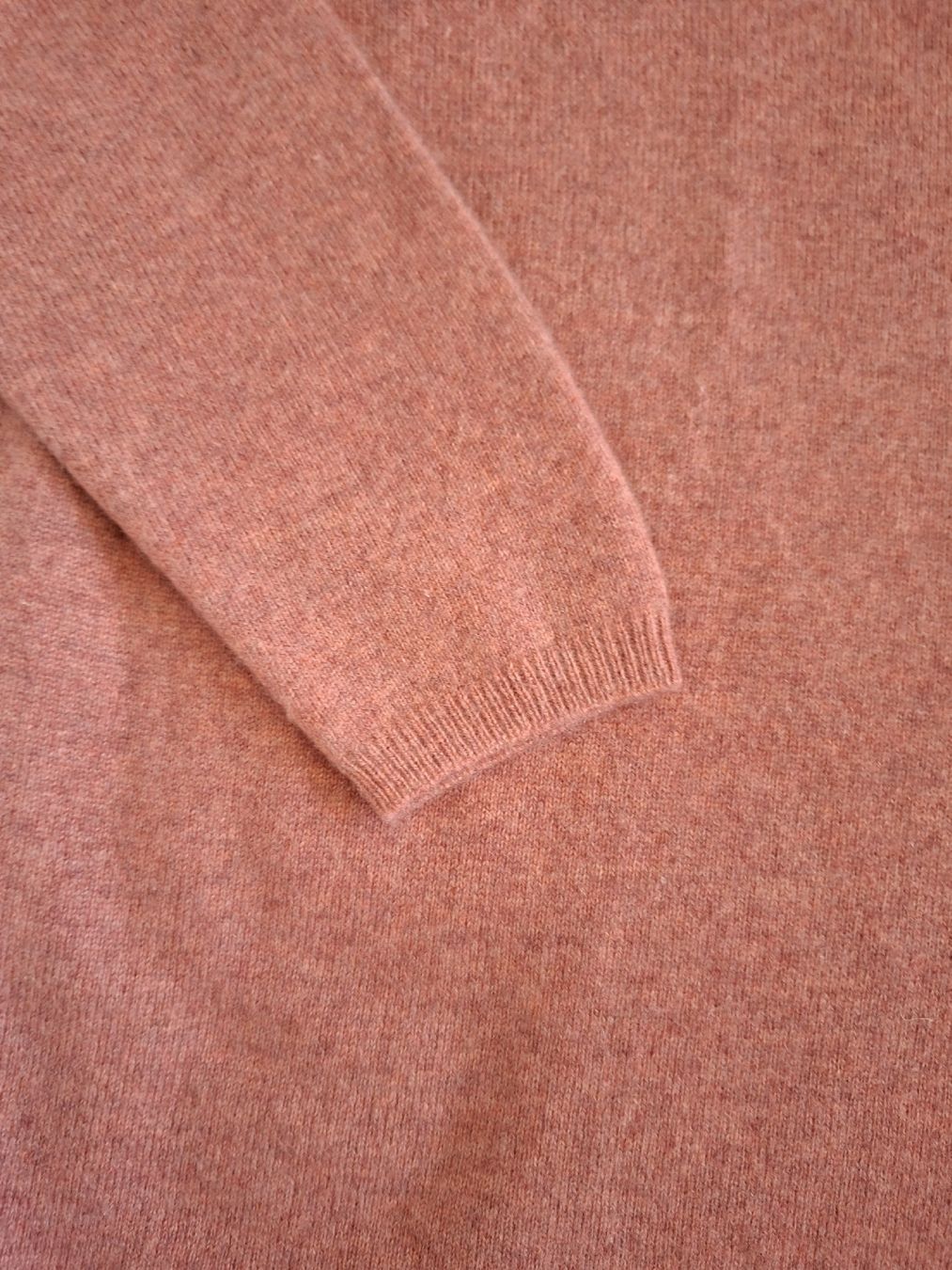 Maglioni & Felpe: Pull rose cachemire Eric Bompard Taille M doux neuf – Usato da Renens VD venduto da ser_j2fn 6