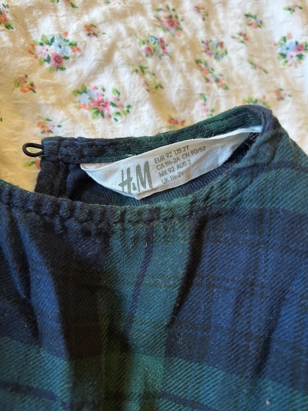 H&M Vestiti & Gonne: Robe d’hiver taille 92 – Usato da Lausanne venduto da SaraSkjellaug 1