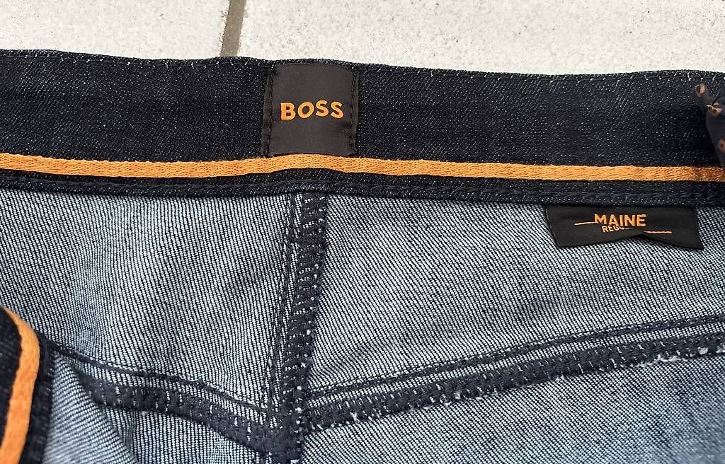 Hugo Boss Jeans: Boss Jeans - 36/34 – D'occasion à Walchwil par AlonsoXXX 2