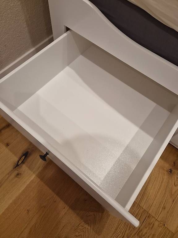 Ikea Letti: Schönes Hemnes Bett – Usato da Biberstein venduto da _Cinderella_ 1