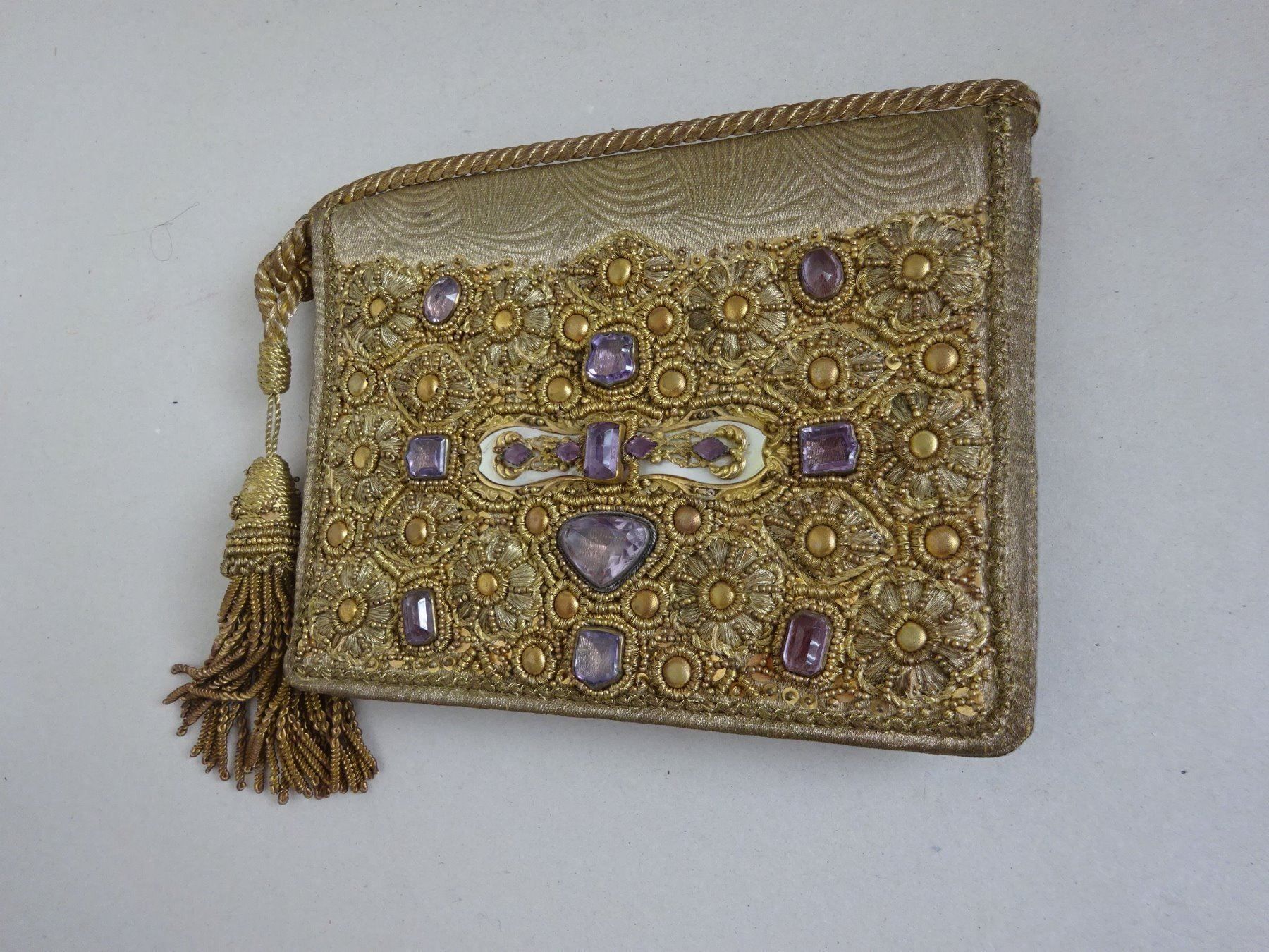 Borse da donna: Antiker Clutch mit Amethysten – Usato da Esslingen venduto da eintagammeer 2