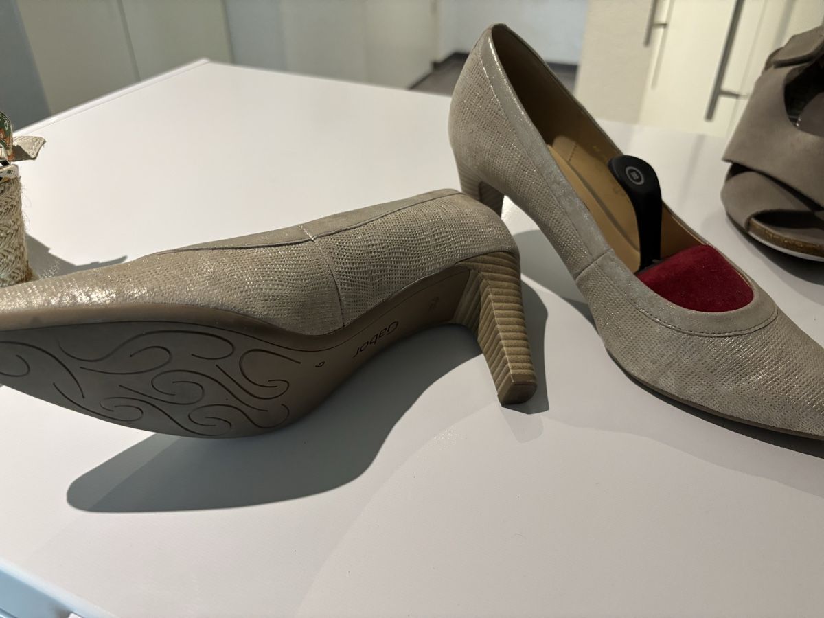 Gabor Chaussures femmes: GABOR Pumps Gr. 6  – D'occasion à Tägerig par Nobolero 1