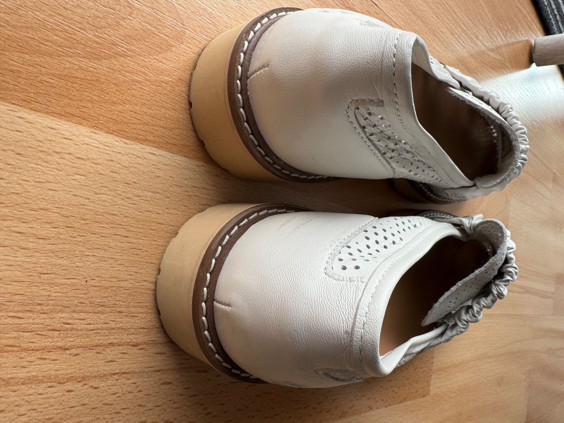 Bagatt Scarpe da donna: Schuh von Bagatt, Leder beige, Grösse 40 – Usato da Rorschacherberg venduto da beeechen 3